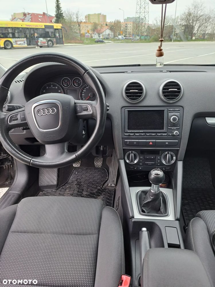 Audi A3 Sportback 1.4 TFSI Ambiente - 4