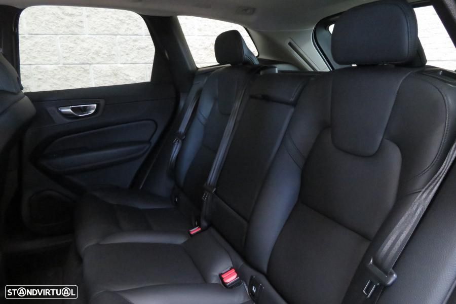 Volvo XC 60 2.0 T6 PHEV Ultimate Dark AWD - 15