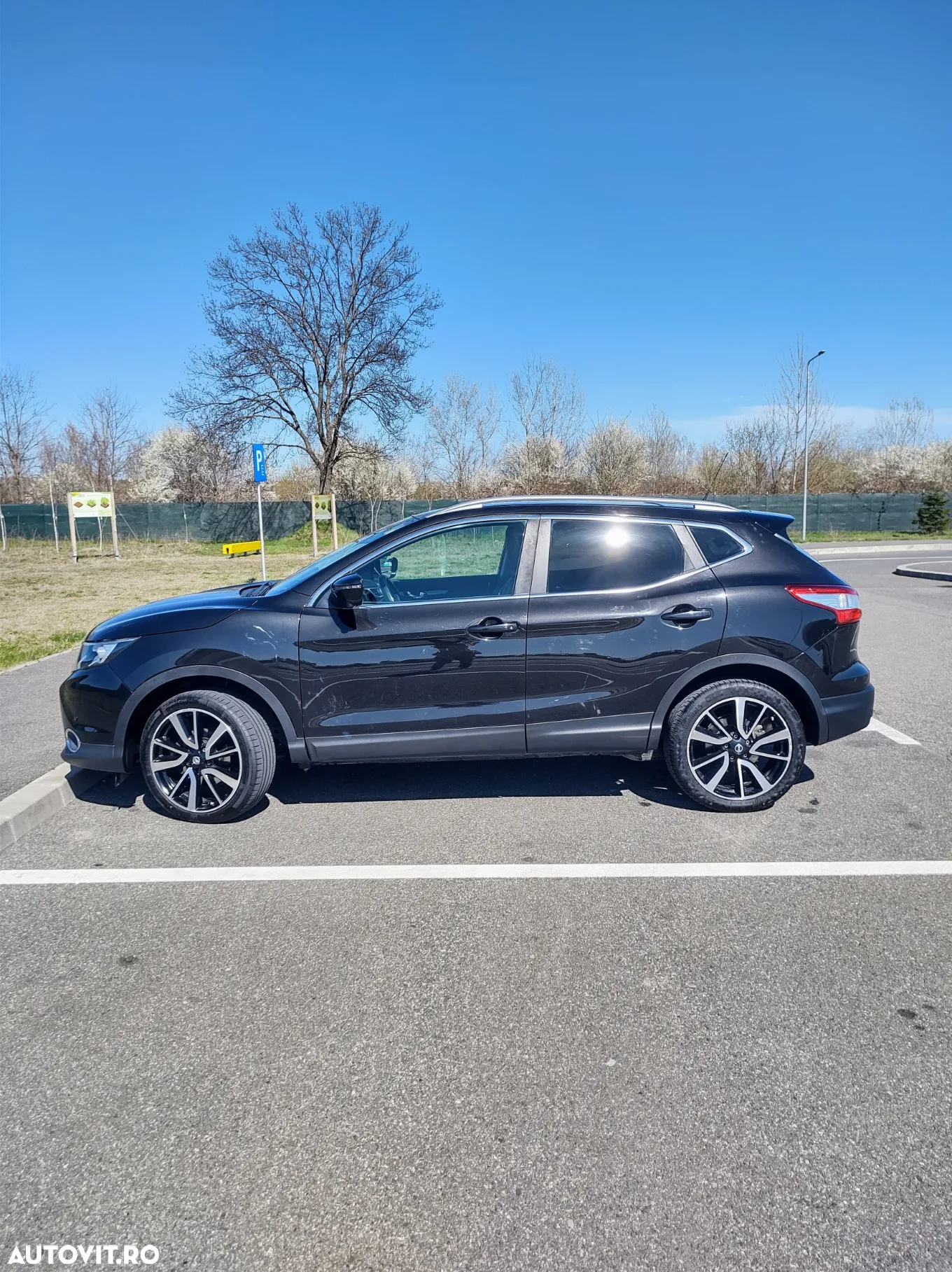 Nissan Qashqai 1.6 DCI Start/Stop 4X4-i Tekna - 16