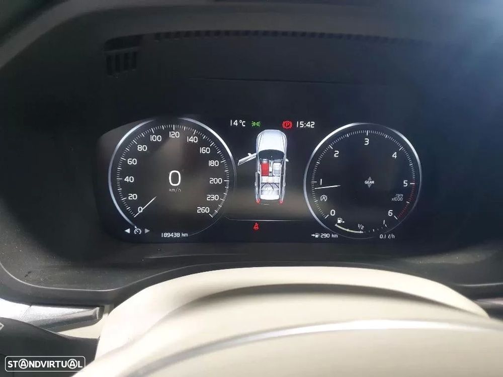 Volvo XC 60 2.0 D3 Momentum - 23