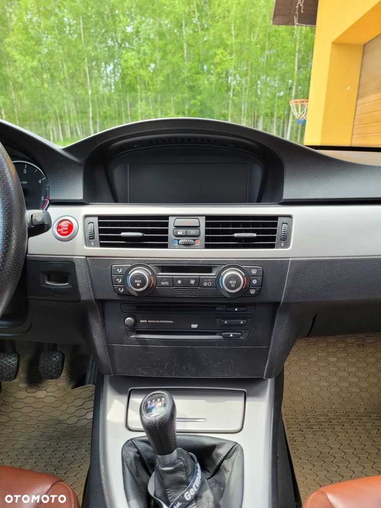 BMW Seria 3 320d DPF - 9