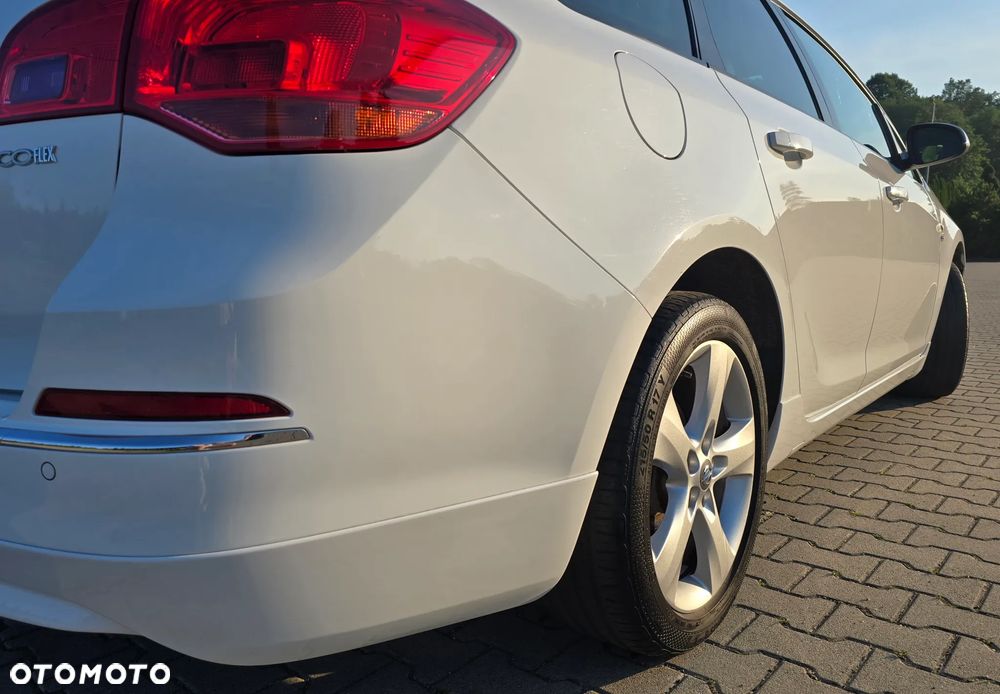 Opel Astra 1.4 T Cosmo - 20