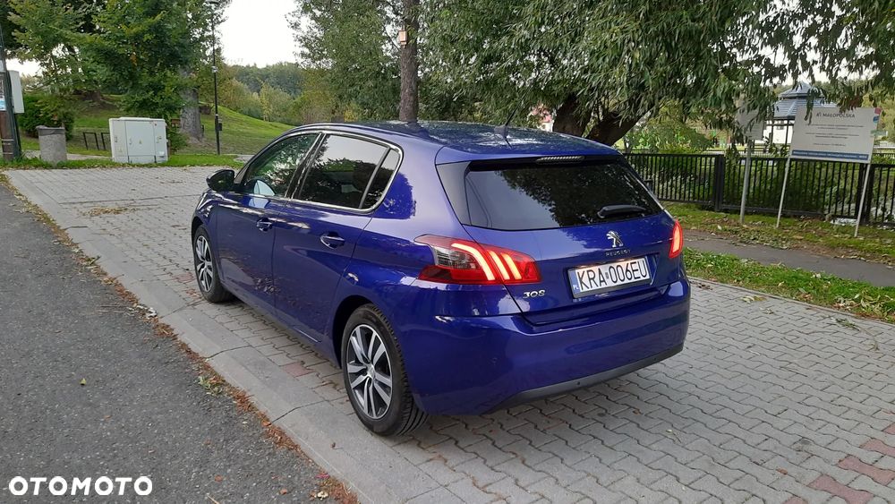 Peugeot 308 1.5 BlueHDi Active Pack Business S&S EAT8 - 5