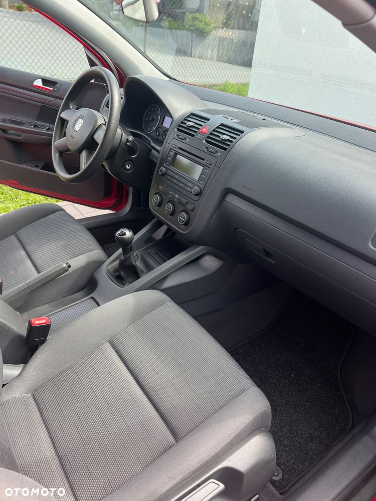 Volkswagen Golf - 5