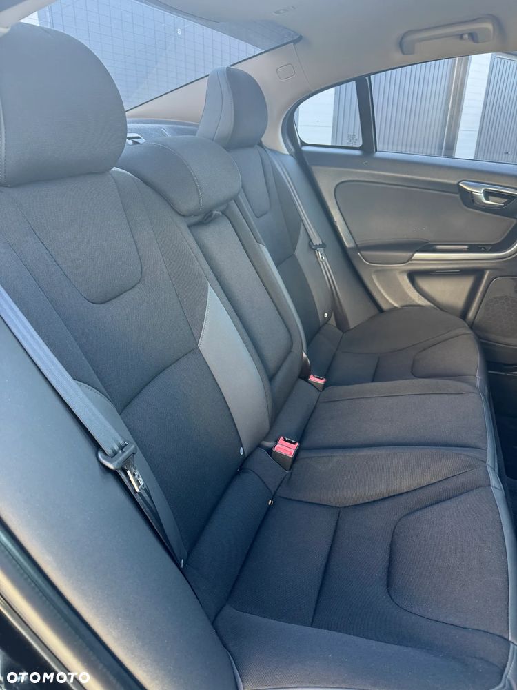 Volvo S60 D3 Edition Pro - 12