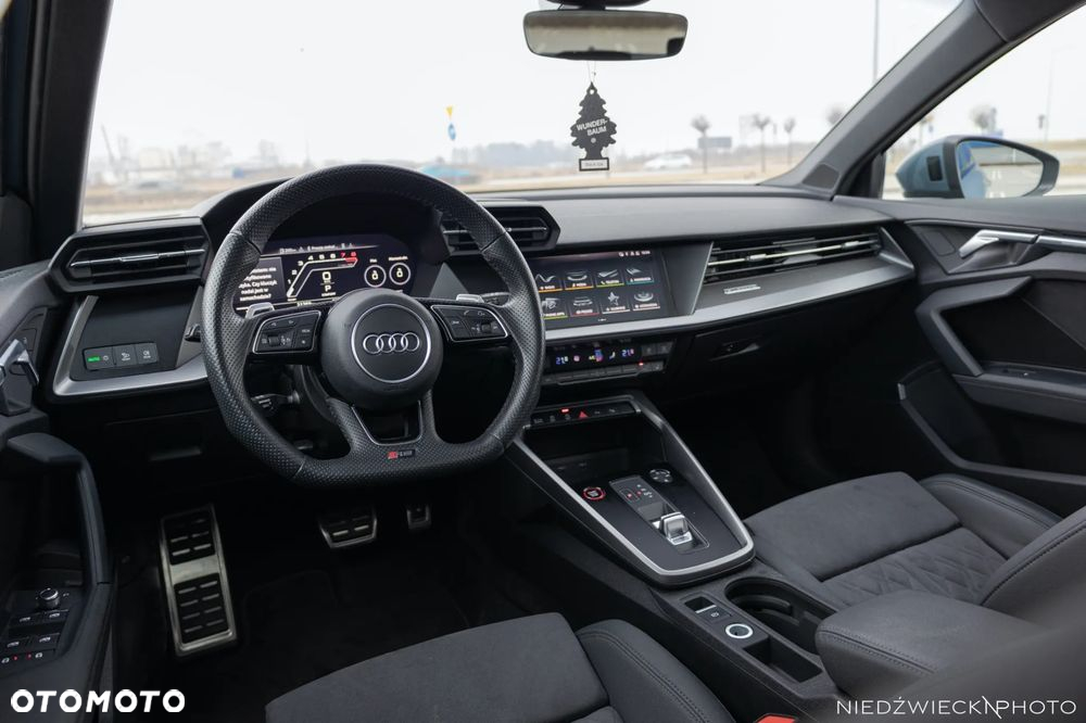 Audi RS3 TFSI Quattro S tronic - 31