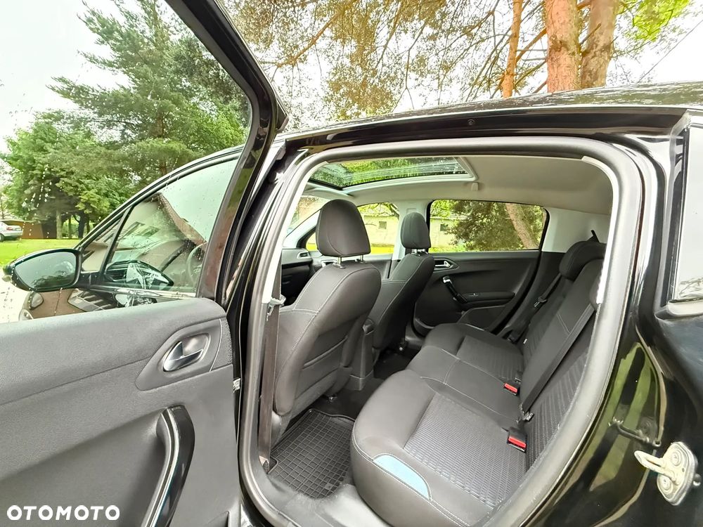 Peugeot 208 1.6 e-HDi Allure STT - 20