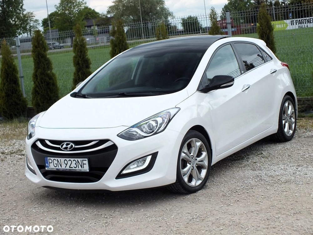 Hyundai i30 blue 1.6 GDI Passion - 1
