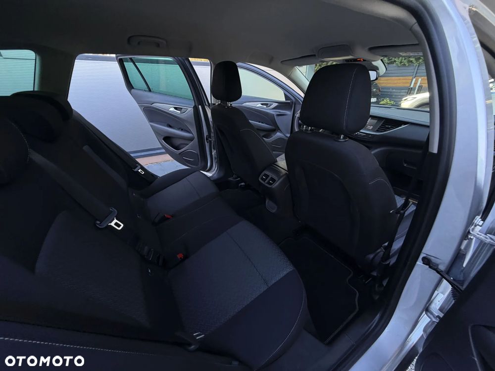 Opel Insignia - 17