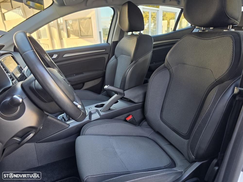 Renault Mégane 1.5 Blue dCi Zen - 14