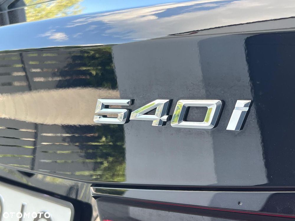 BMW Seria 5 540i xDrive Luxury Line - 13