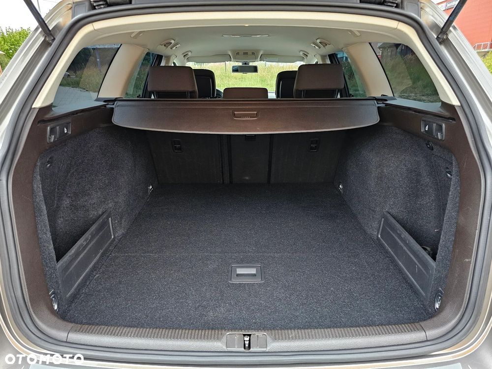 Volkswagen Passat Variant 2.0 TDI BlueMotion Technology Comfortline - 27