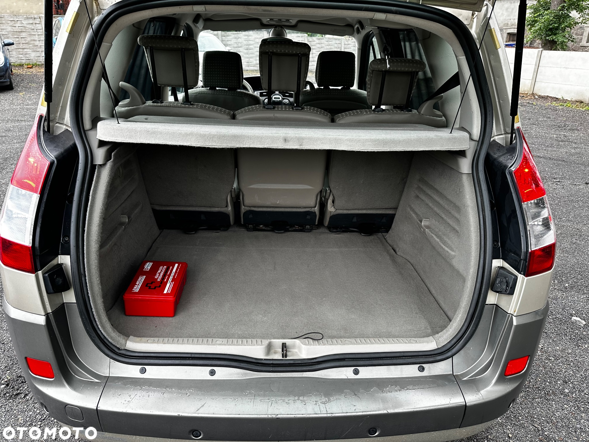 Renault Scenic 2.0 16V Luxe Dynamique - 24