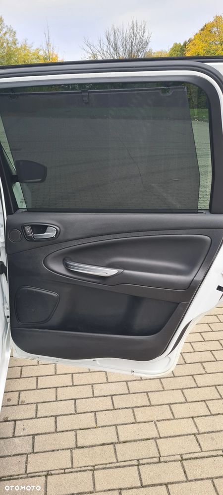 Ford Galaxy 2.0 TDCi Platinium X (Titanium) - 15
