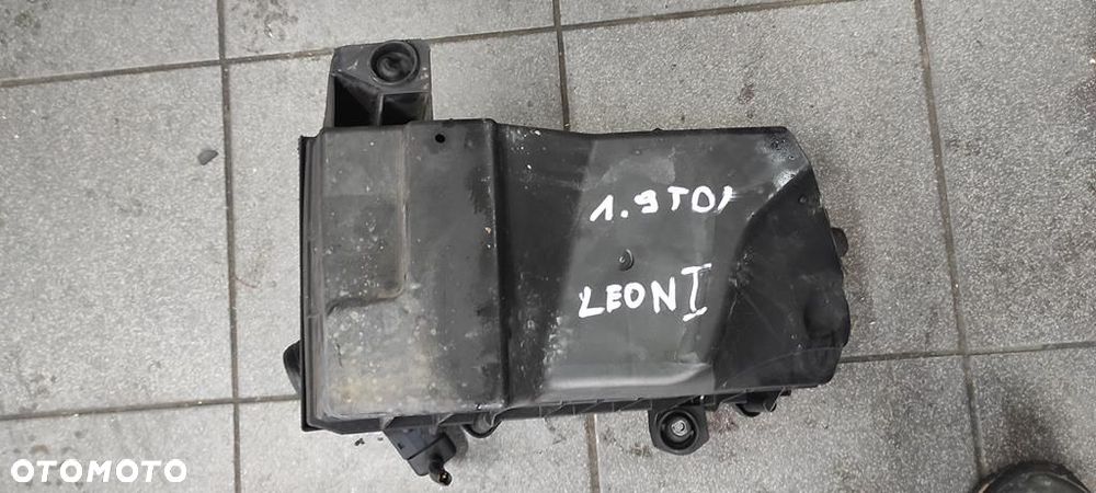 FILTR POWIETRZA OBUDOWA FILTRA VW AUDI SEAT SKODA 1.9 TDI LEON I TOLEDO II GOLF 4 BORA A3 8L - 2