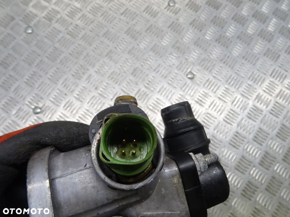 AUDI A4 B6 00-06 2.0B OBUDOWA TERMOSTATU 038121133A - 8