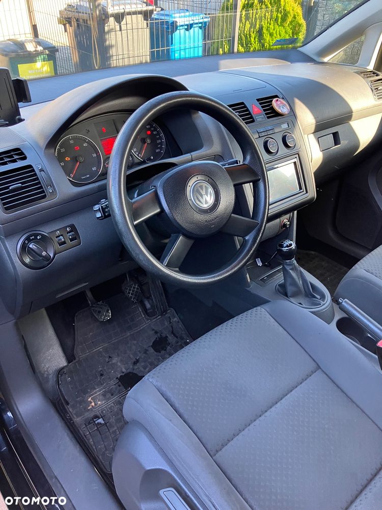 Volkswagen Touran 1.9 TDI DPF Conceptline - 2