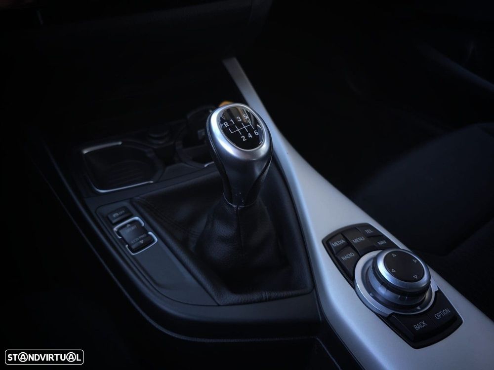 BMW 116 d Advantage - 24