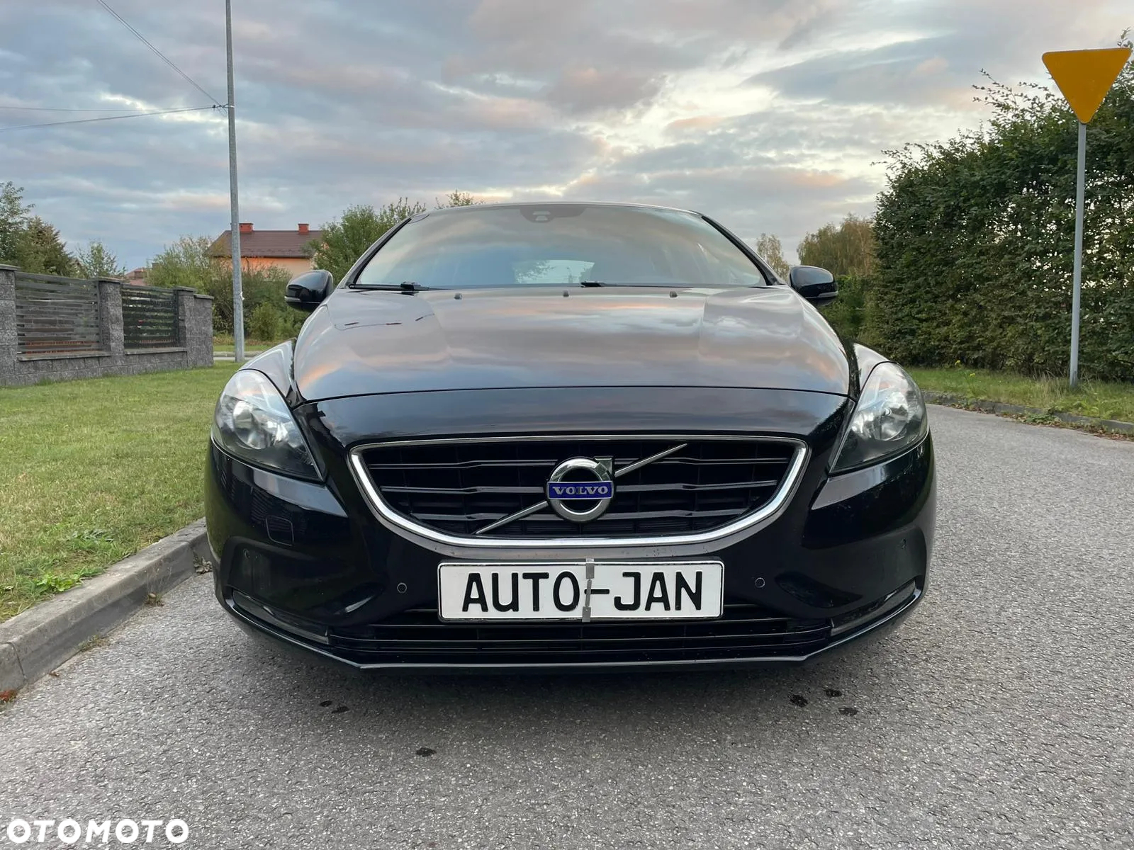 Volvo V40 D2 Summum - 2