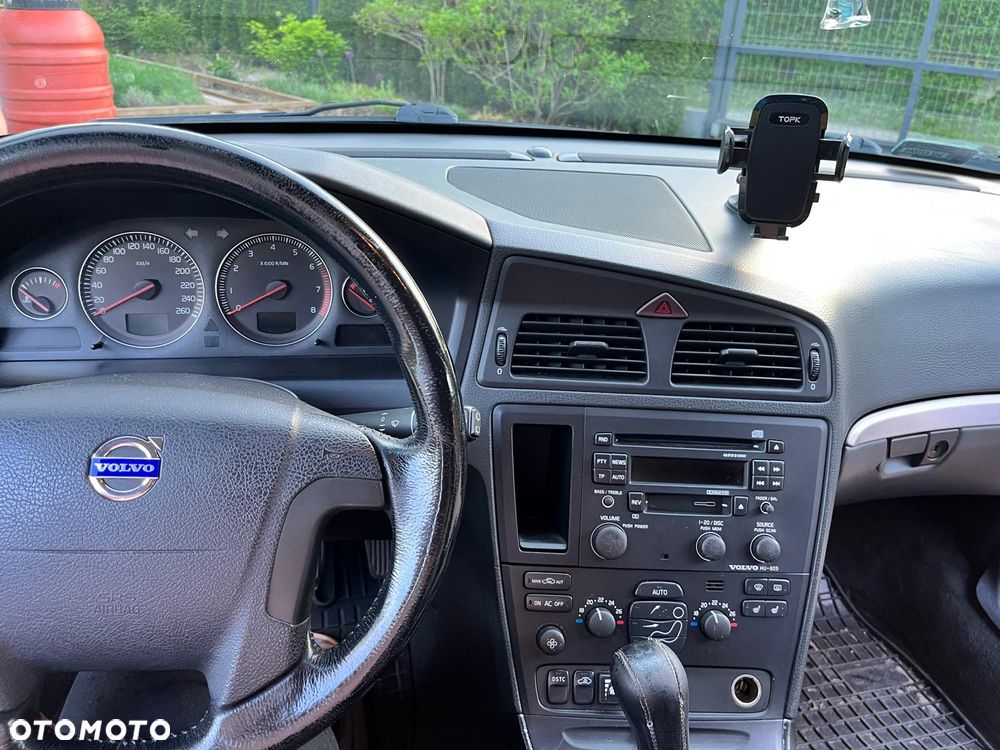 Volvo V70 2.4 - 12