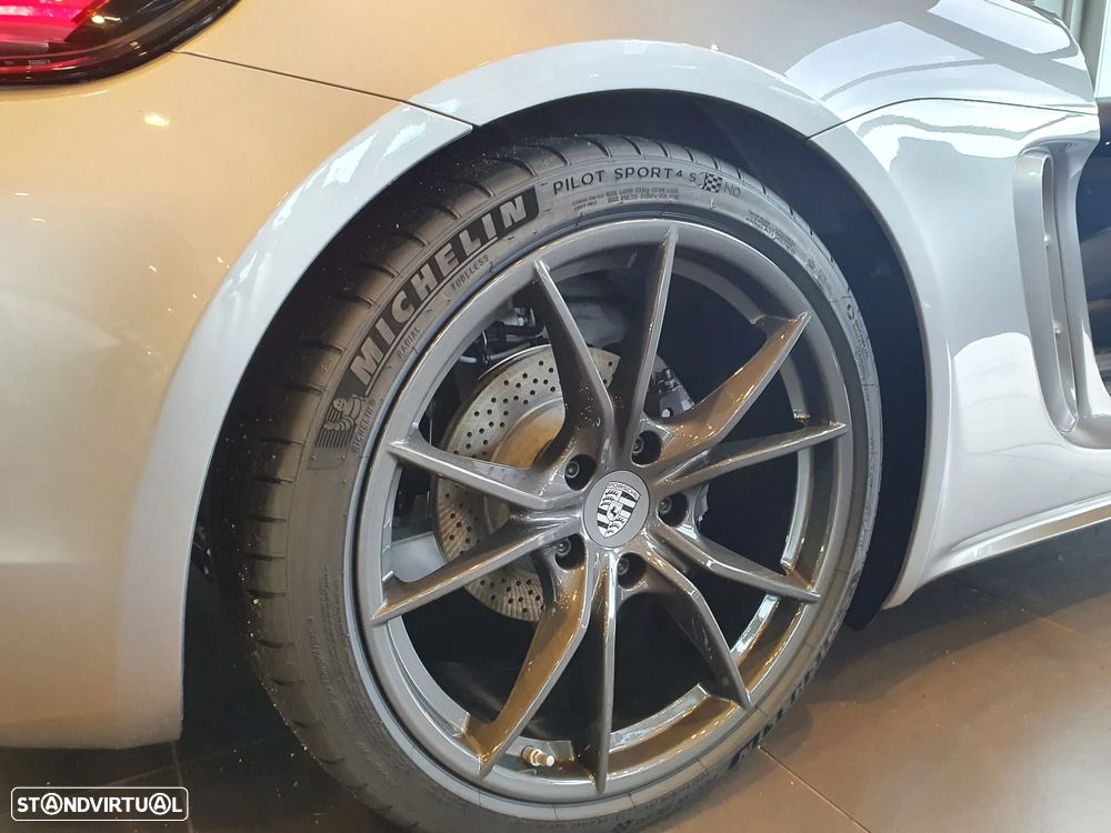 Porsche 718 Cayman T PDK - 8