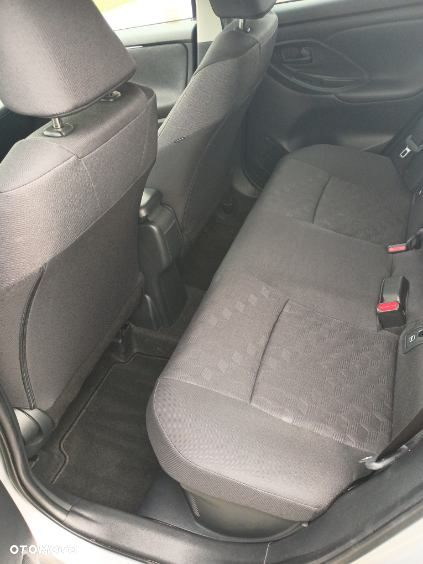 Toyota Yaris Hybrid 1.5 Style - 24