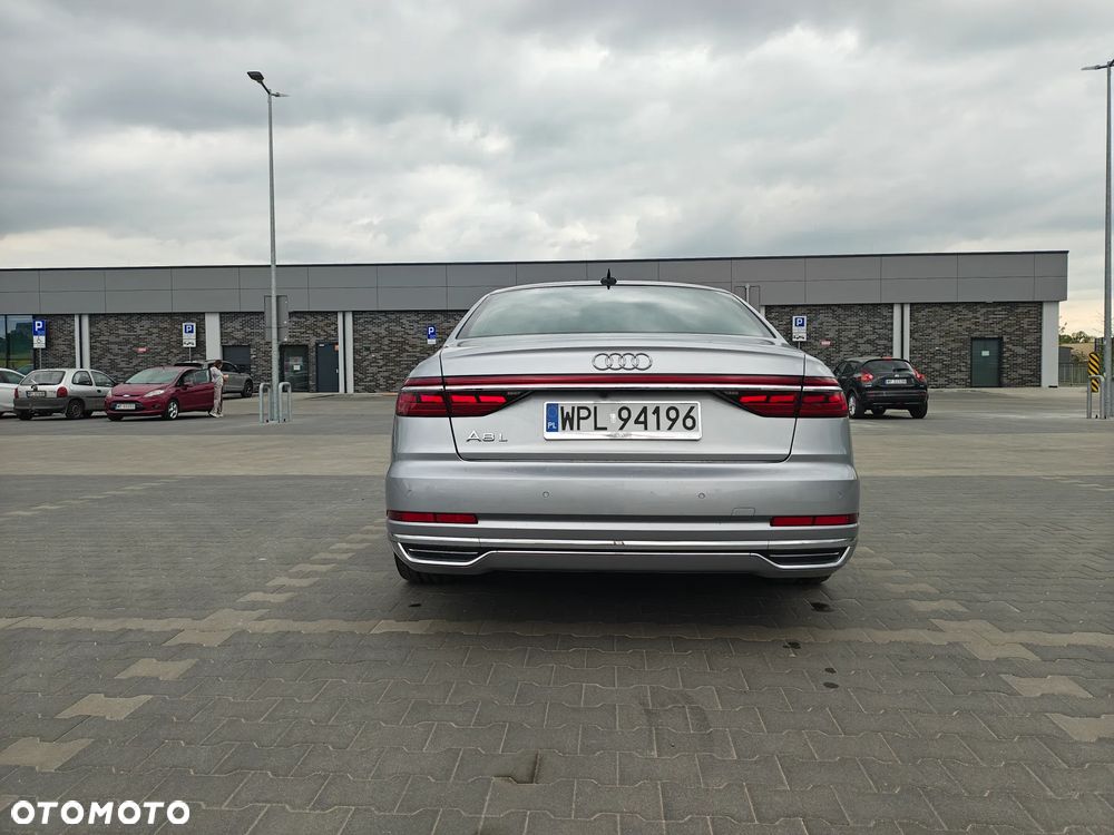Audi A8 L 55 TFSI quattro tiptronic - 11