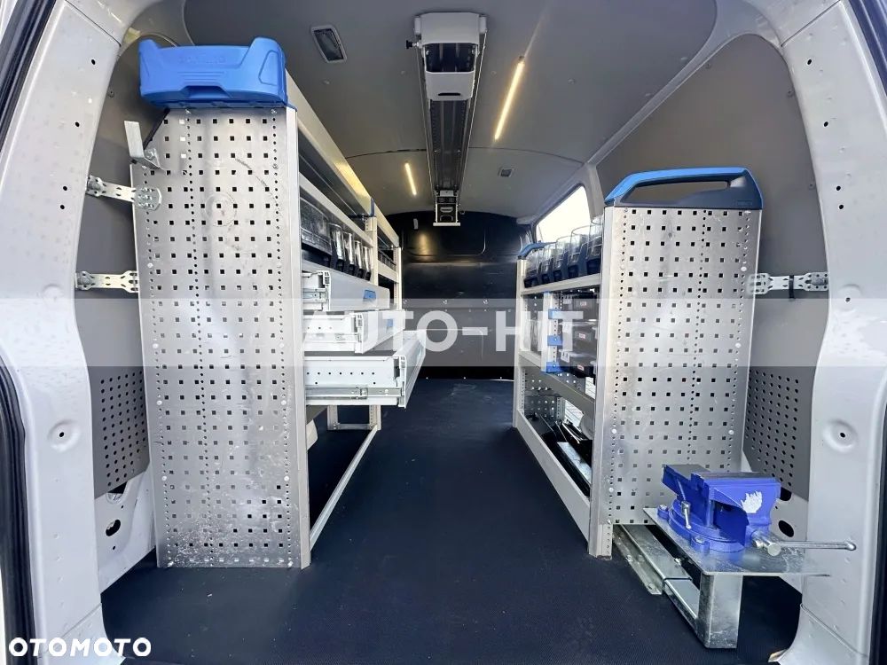 Volkswagen Transporter - 16