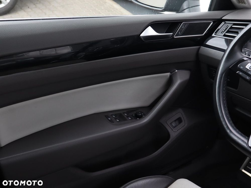 Volkswagen Arteon - 16