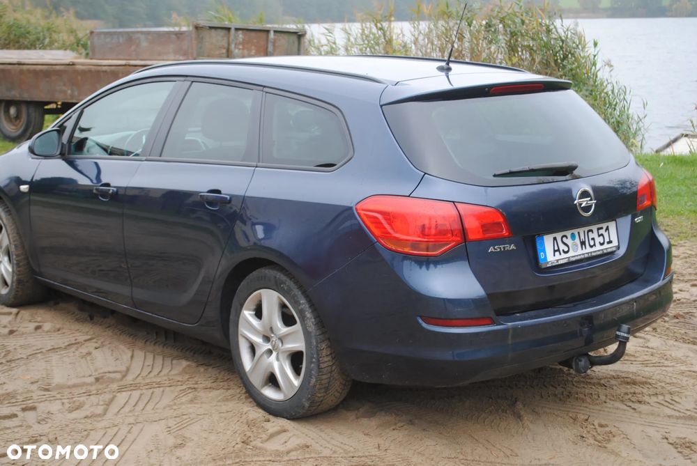 Opel Astra 1.7 CDTI DPF Color Edition - 4