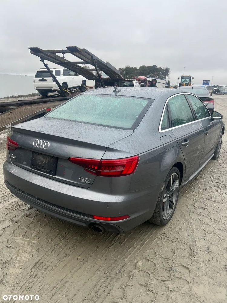 Audi A4 Limousine - 4