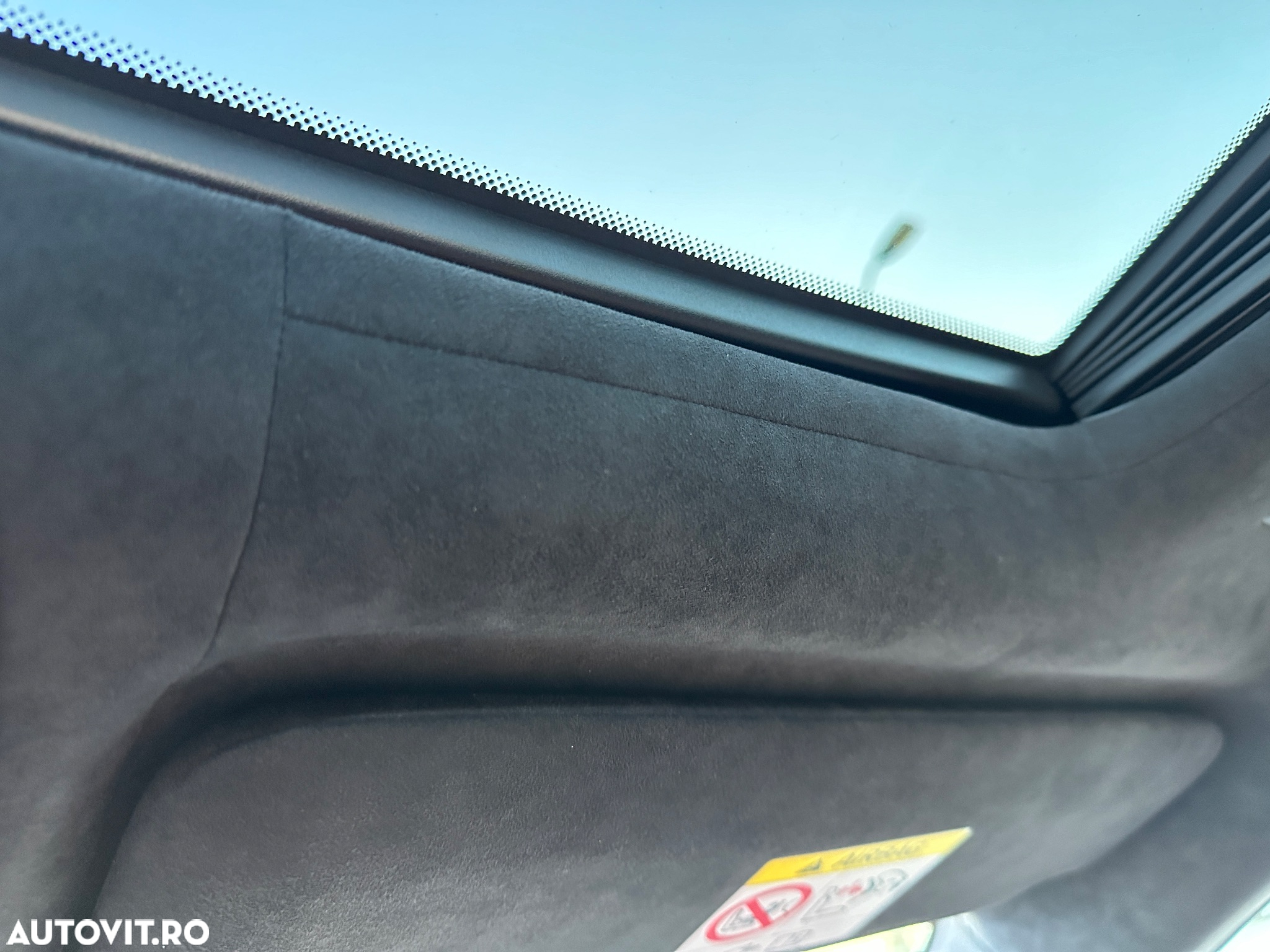 BMW Seria 7 730d xDrive MHEV - 26