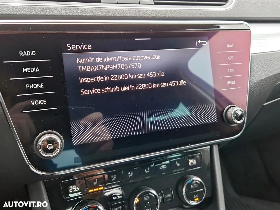 Skoda Superb 1.5 TSI DSG Ambition - 24