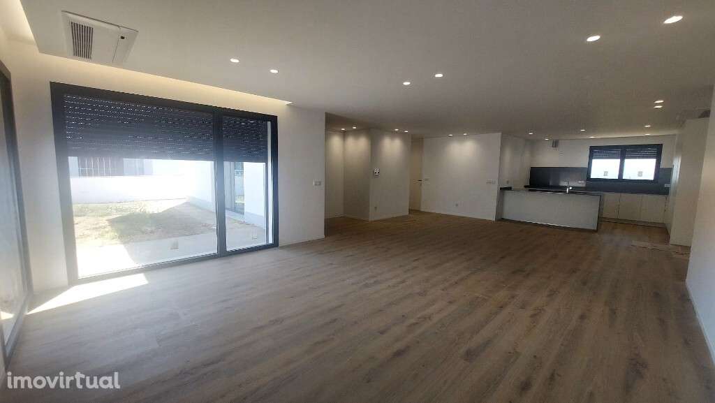 Moradia V3 Térrea Individual -Besteiros - Grande imagem: 3/31