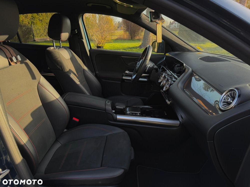 Mercedes-Benz GLA 200 AMG Line - 5