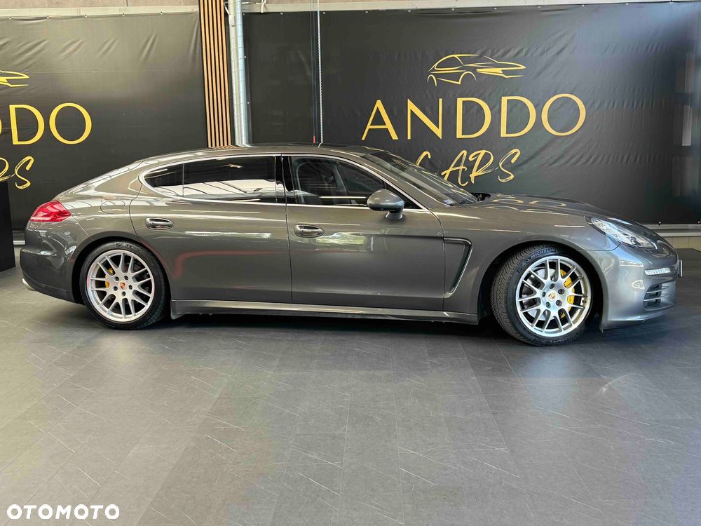 Porsche Panamera 4S Executive - 2