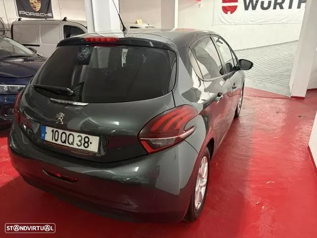 Peugeot 208 1.2 PureTech Active - 4