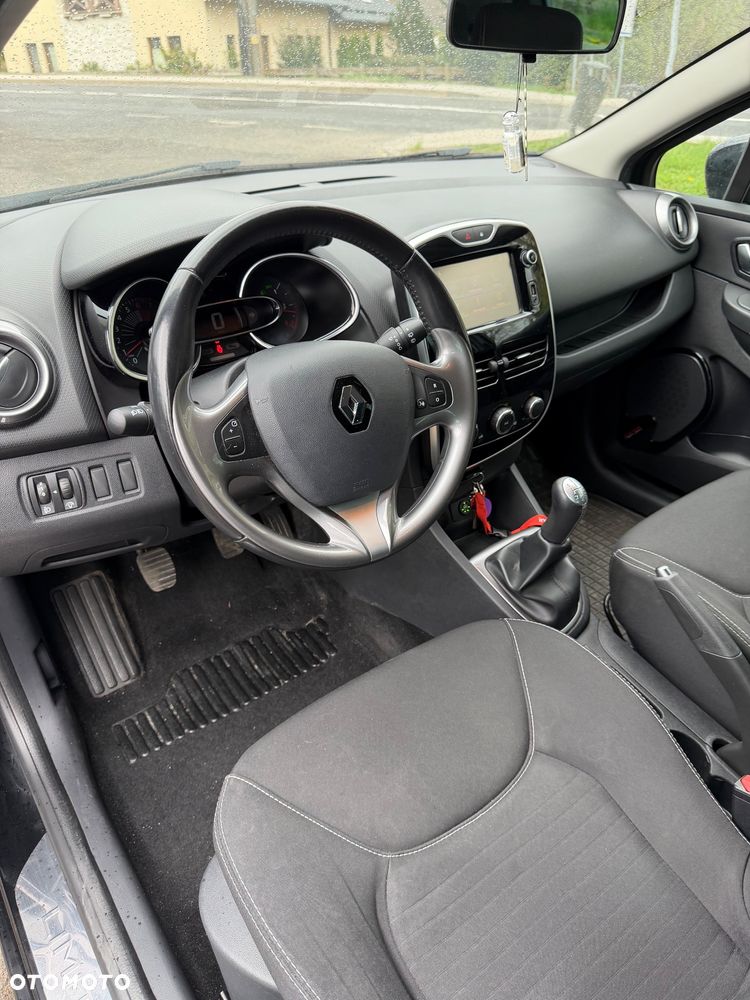 Renault Clio 1.2 16V Limited - 12