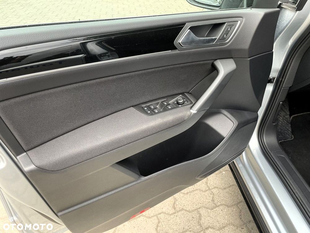 Volkswagen Touran 1.5 TSI EVO Highline DSG - 11
