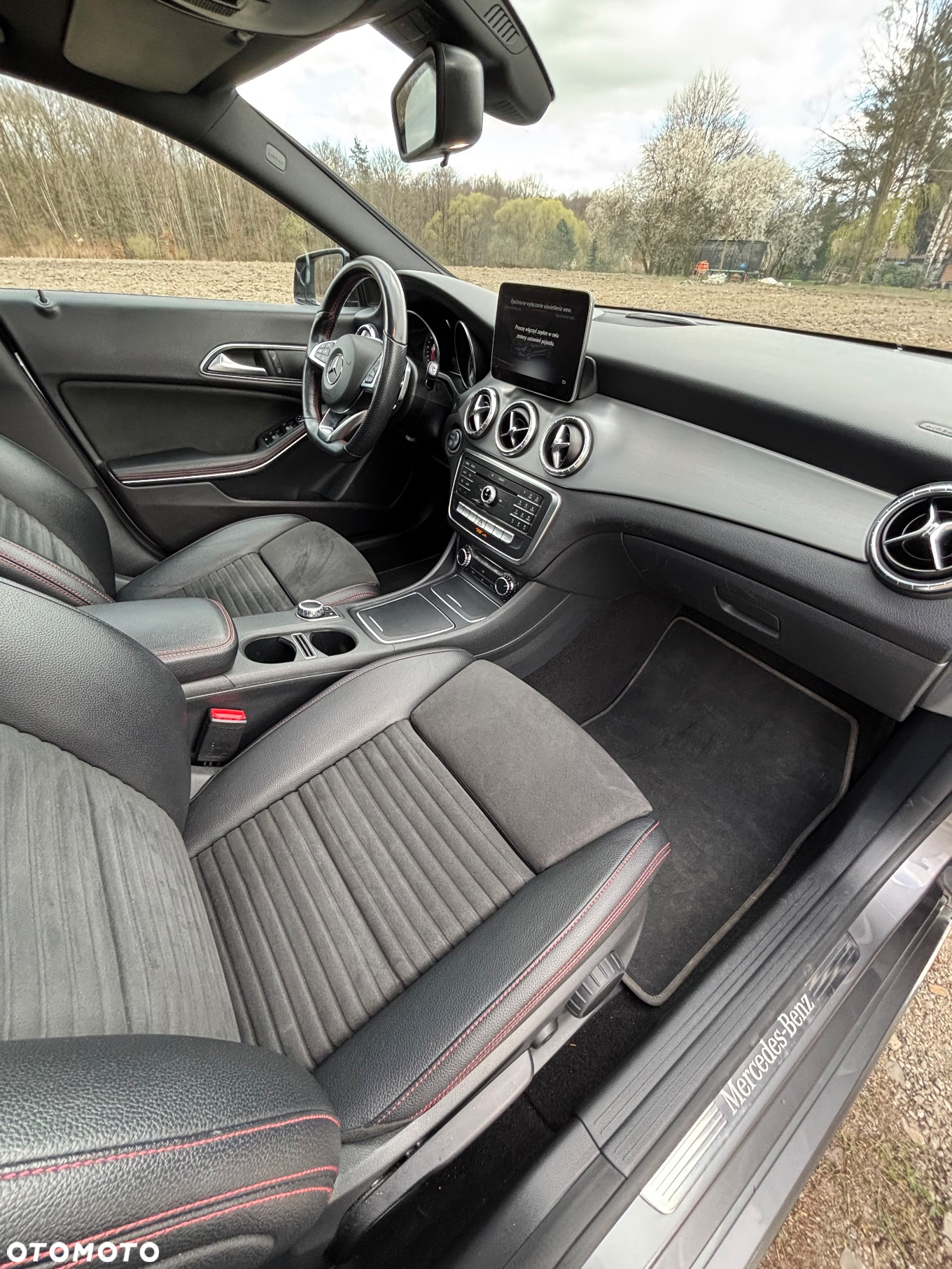 Mercedes-Benz CLA 180 7G-DCT - 13