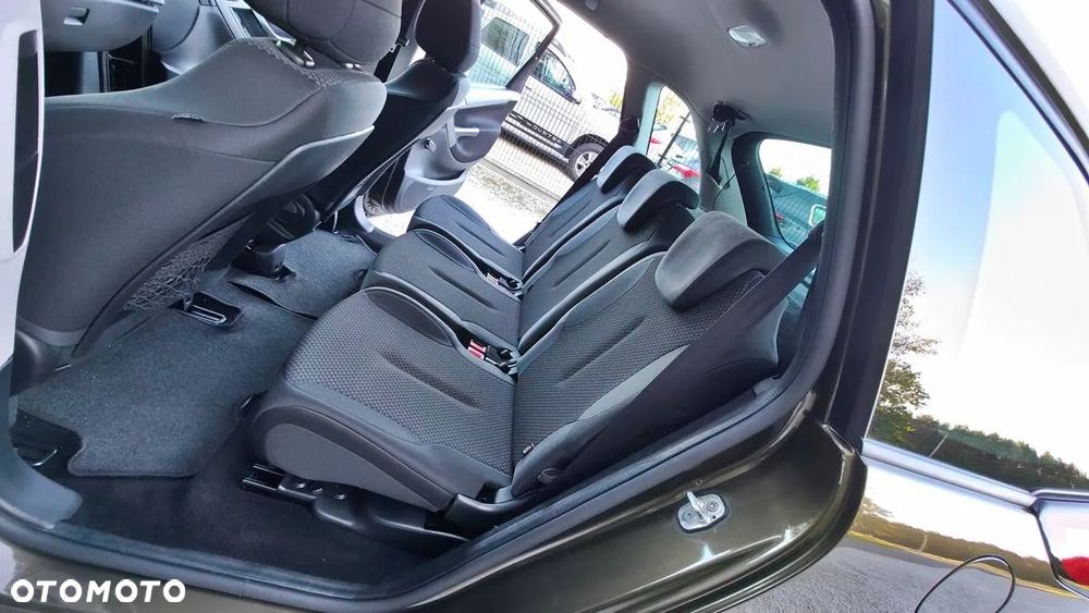 Citroën C4 Picasso - 25