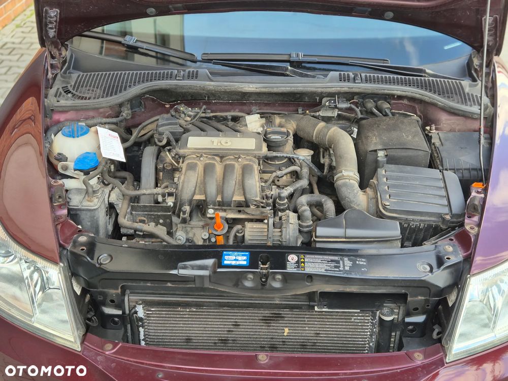 Skoda Octavia 1.6 Combi - 29