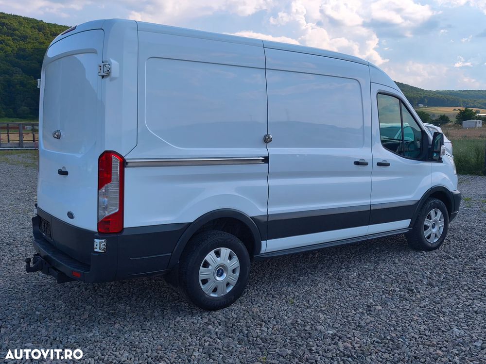 Ford Transit - 12