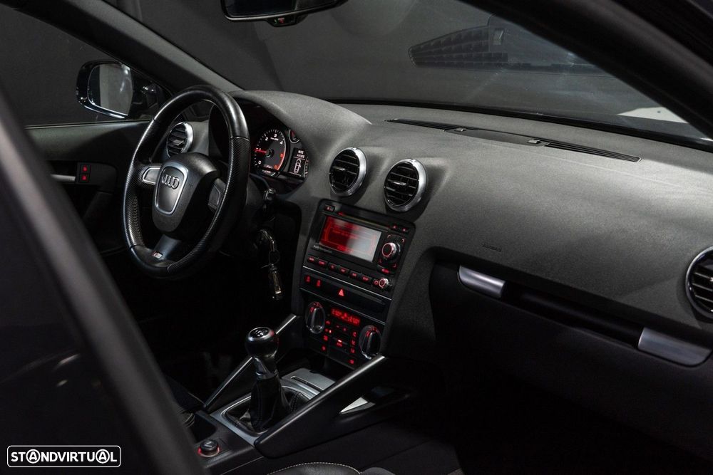 Audi A3 Sportback 2.0 TDi S-line - 15