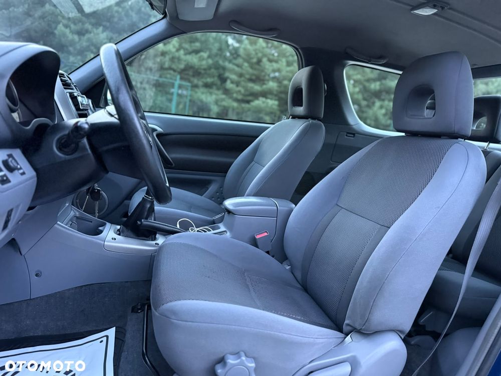 Toyota RAV4 4x2 Edition - 13