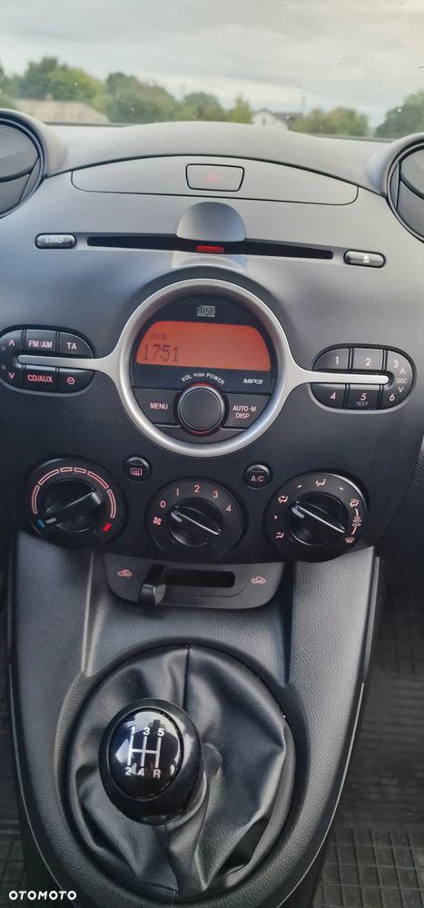 Mazda 2 - 32