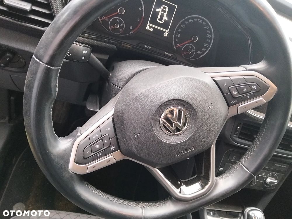 Volkswagen T-Cross - 8