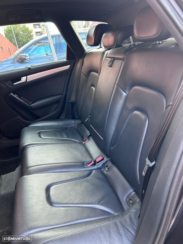 Audi A4 Avant 2.0 TDI Business Line Sport - 4