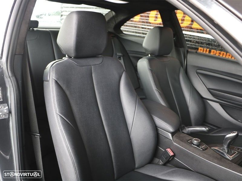 BMW 228 i Pack M Auto - 24