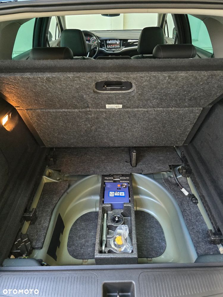 Opel Astra 1.6 CDTI Elite S&S - 19